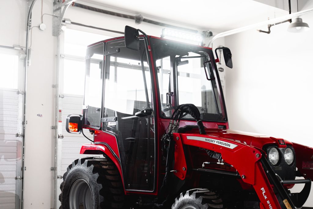 Tektite Massey 1626 05937