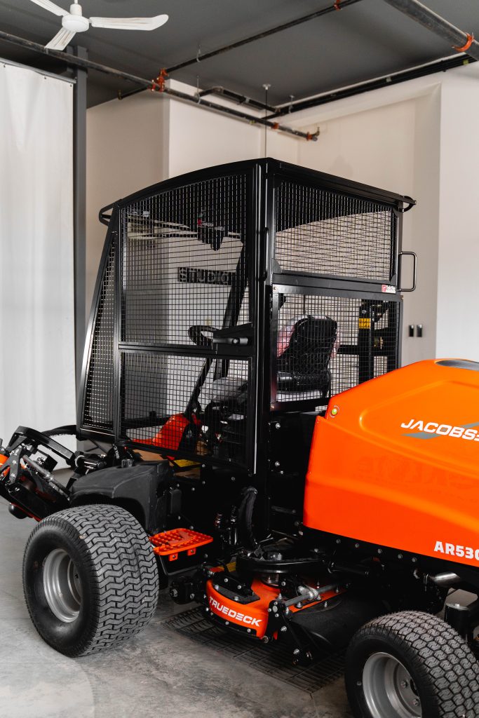 Jacobsen AR530 09863